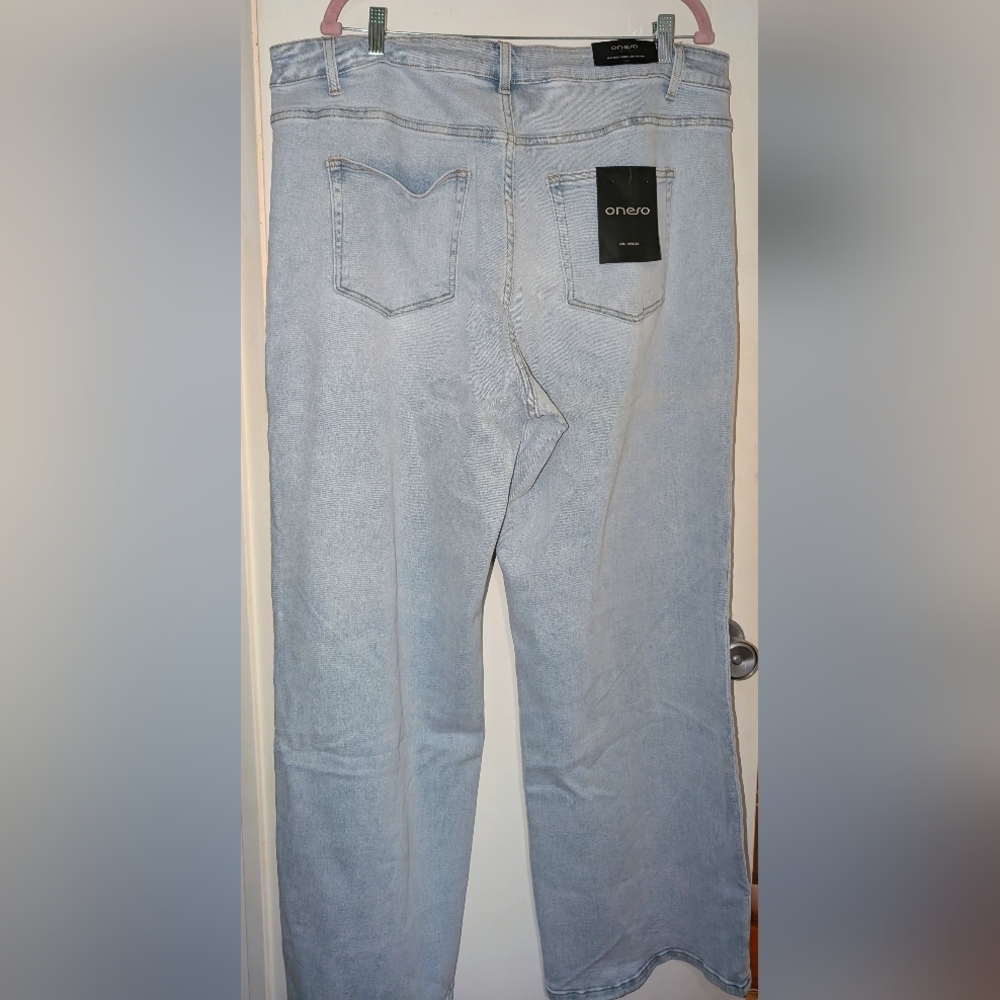 Oneso Mid Rise Wide Leg Jeans - Light Wash NWT 14W - Picture 6 of 15
